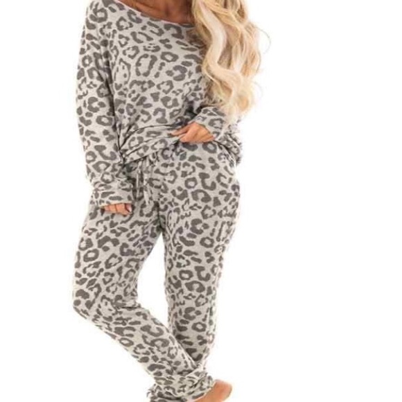 Animal Print 2 piece Lounge Pajama Set 100% Cotton - Picture 6 of 10